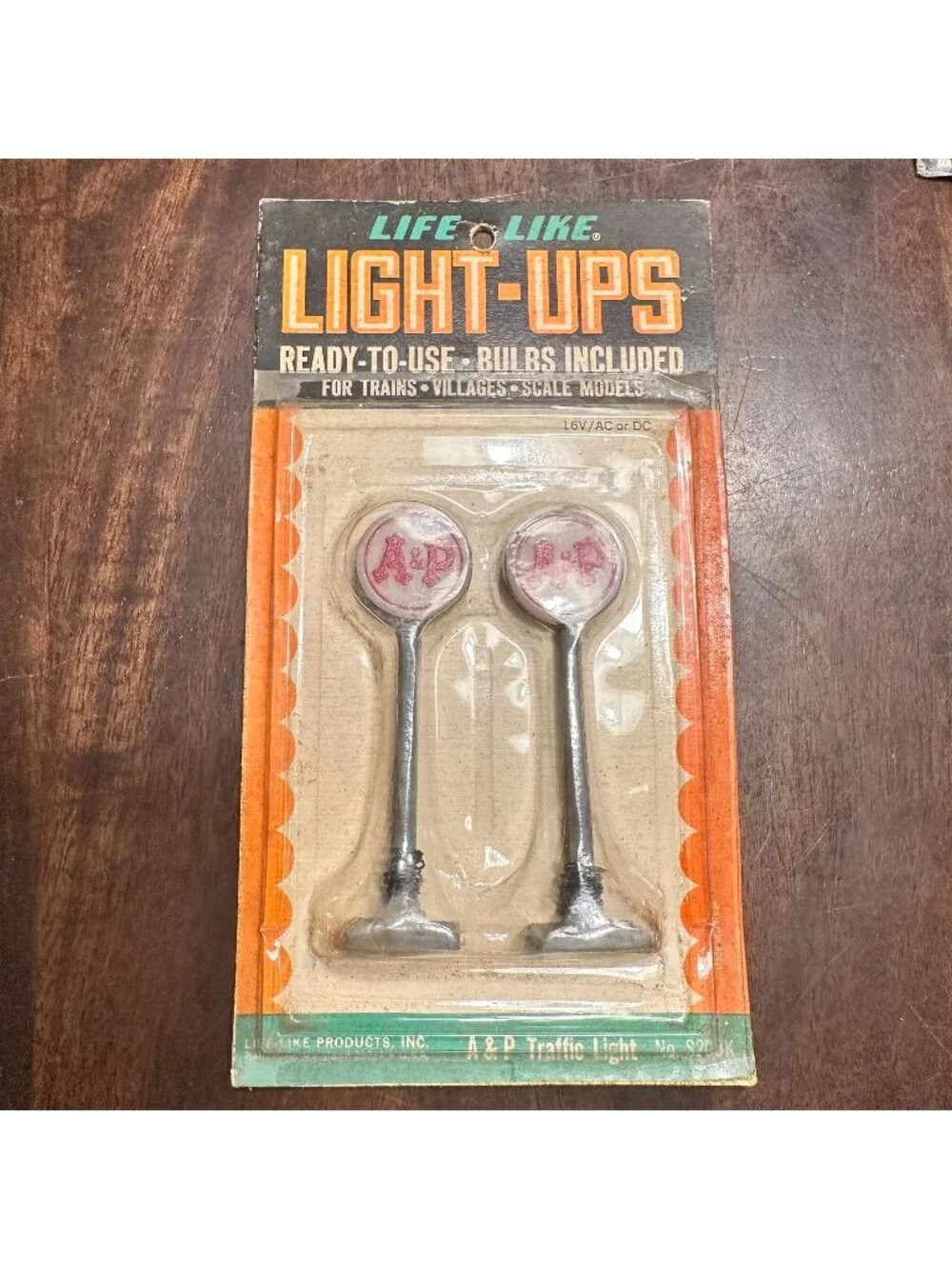 Life-Like Light-Ups A&P Sign Light Model 5501K 16V